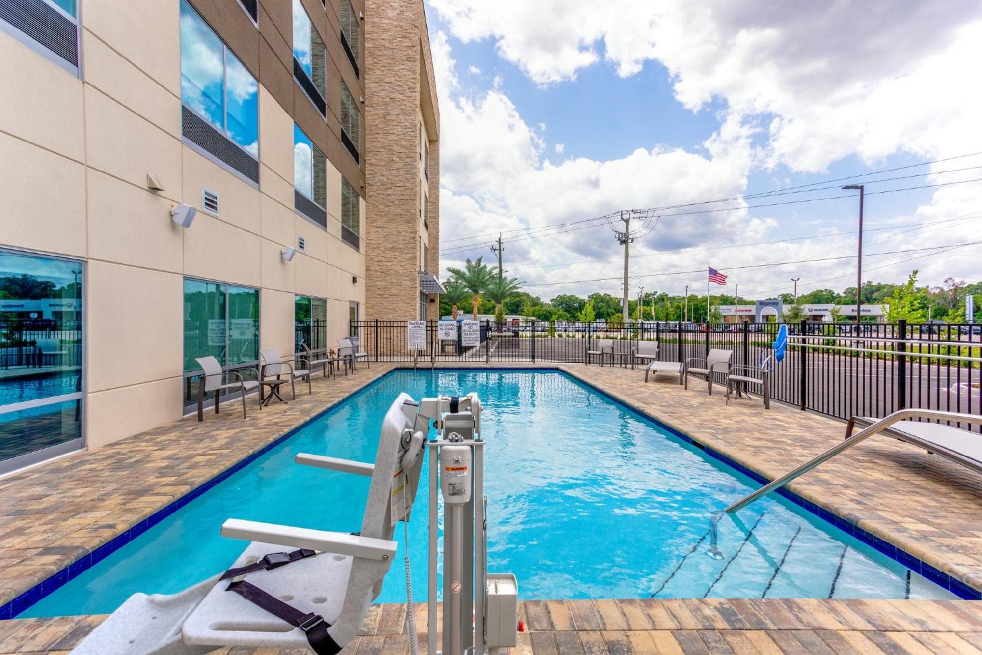 Holiday Inn Express - Starke By Ihg Exterior foto